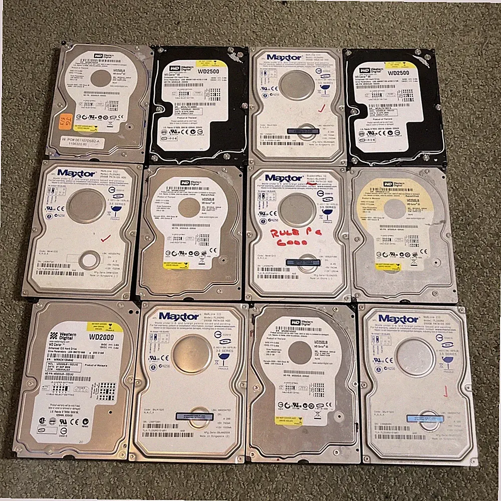 Lot of 12x WD, Maxtor 200GB & 250GB 3.5" IDE Hard Drive Working