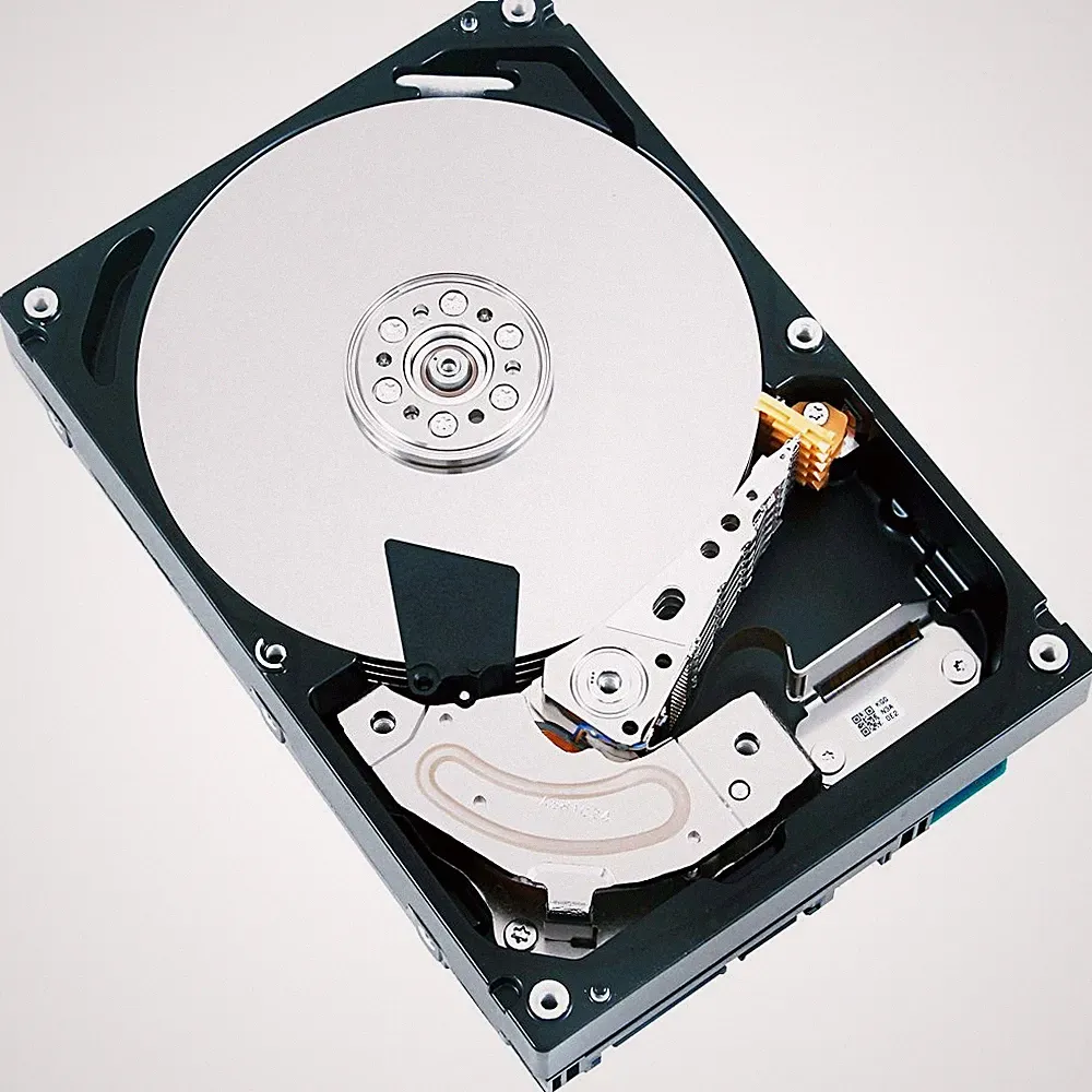 Toshiba 1TB 7200 RPM 32MB Cache SATA 6.0GB/S 3.5 Internal Hard Drive Very Good