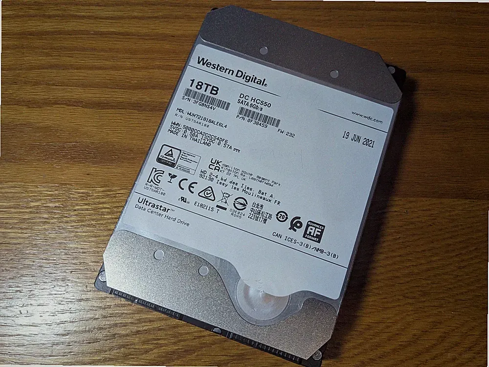 WD 18TB DC HC550 7.2K SATA 3.5" Hard Drive HDD WUH721818ALE6L4 - 100% Health